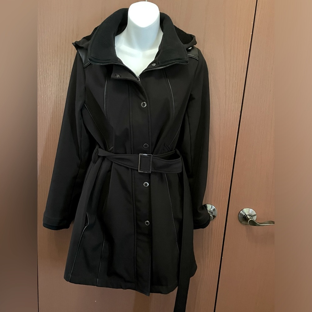 ⬇️ $33.00⬇️ Anne Klein Medium Black Warm Winter Peacoat. Warm detachable Hood.